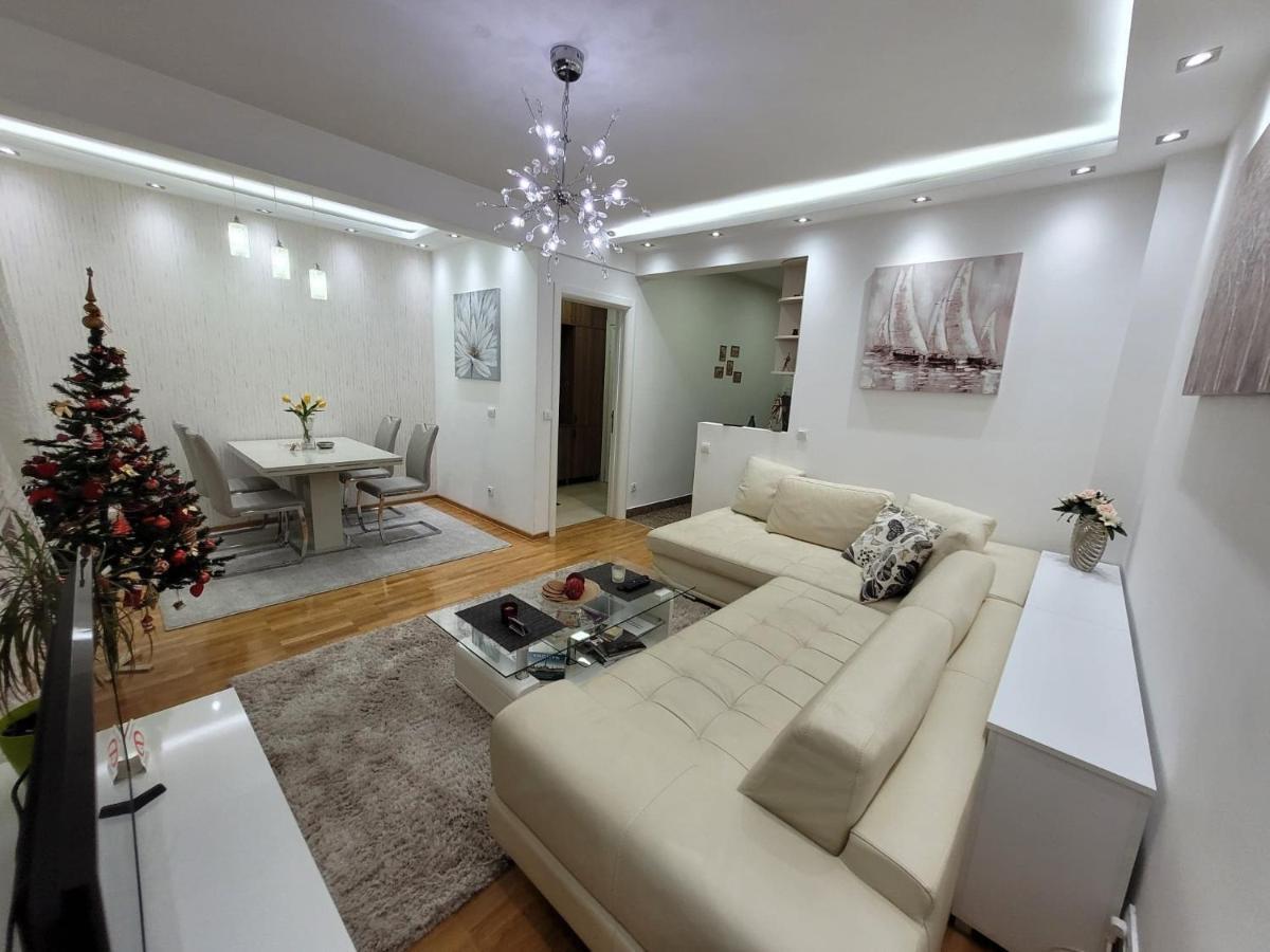 Apartment Joy Belgrad Exteriör bild