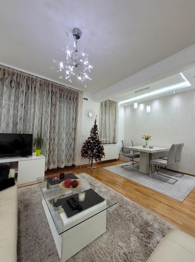 Apartment Joy Belgrad Exteriör bild