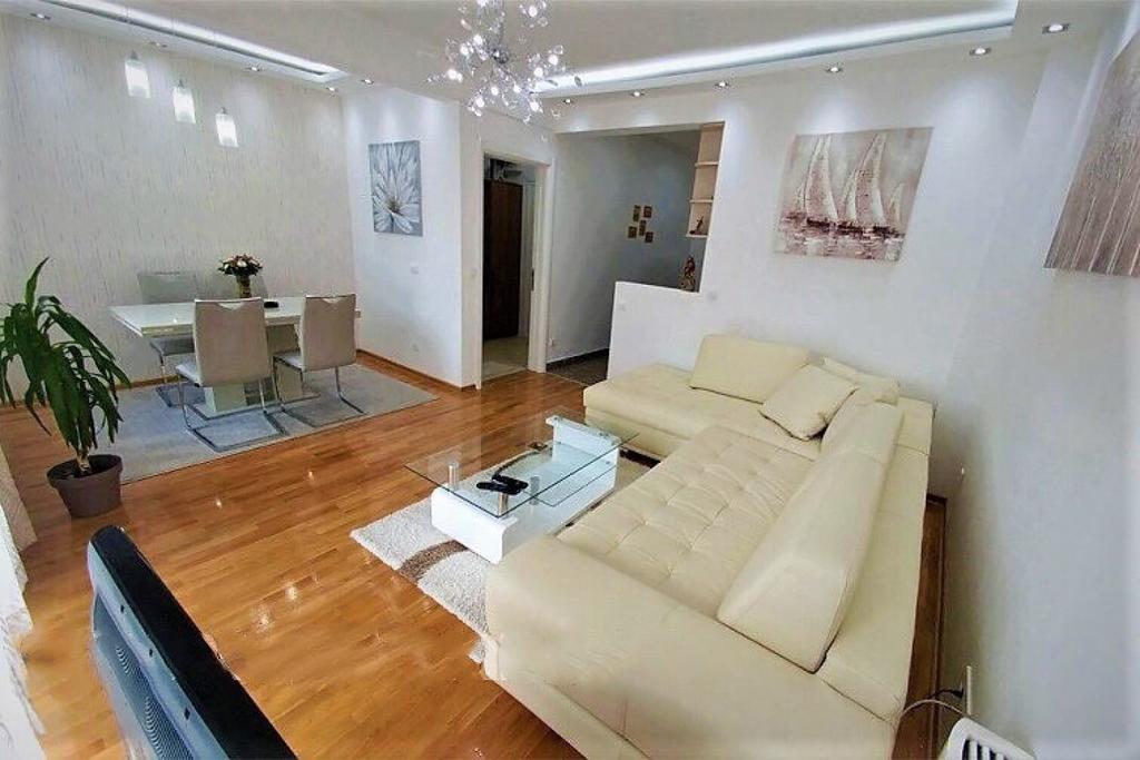 Apartment Joy Belgrad Exteriör bild