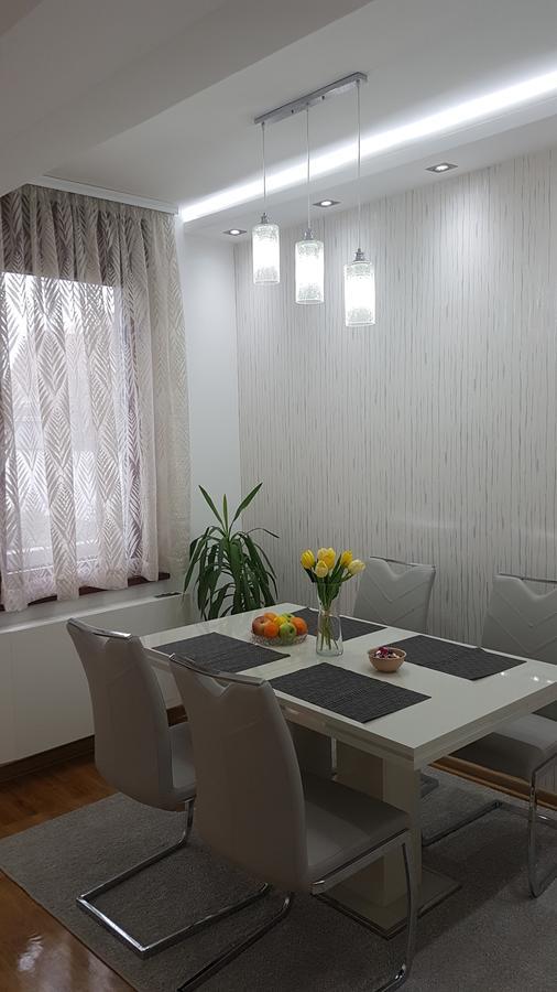 Apartment Joy Belgrad Exteriör bild