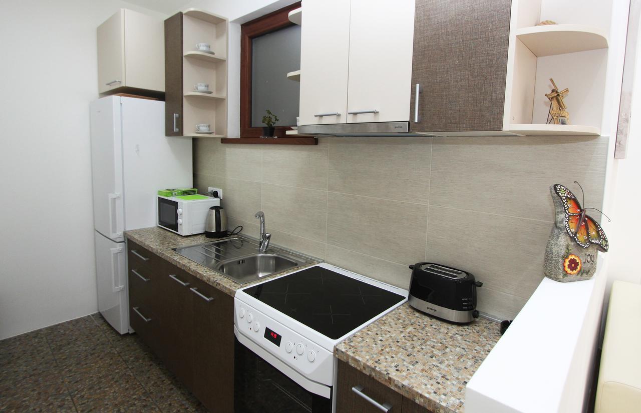 Apartment Joy Belgrad Exteriör bild