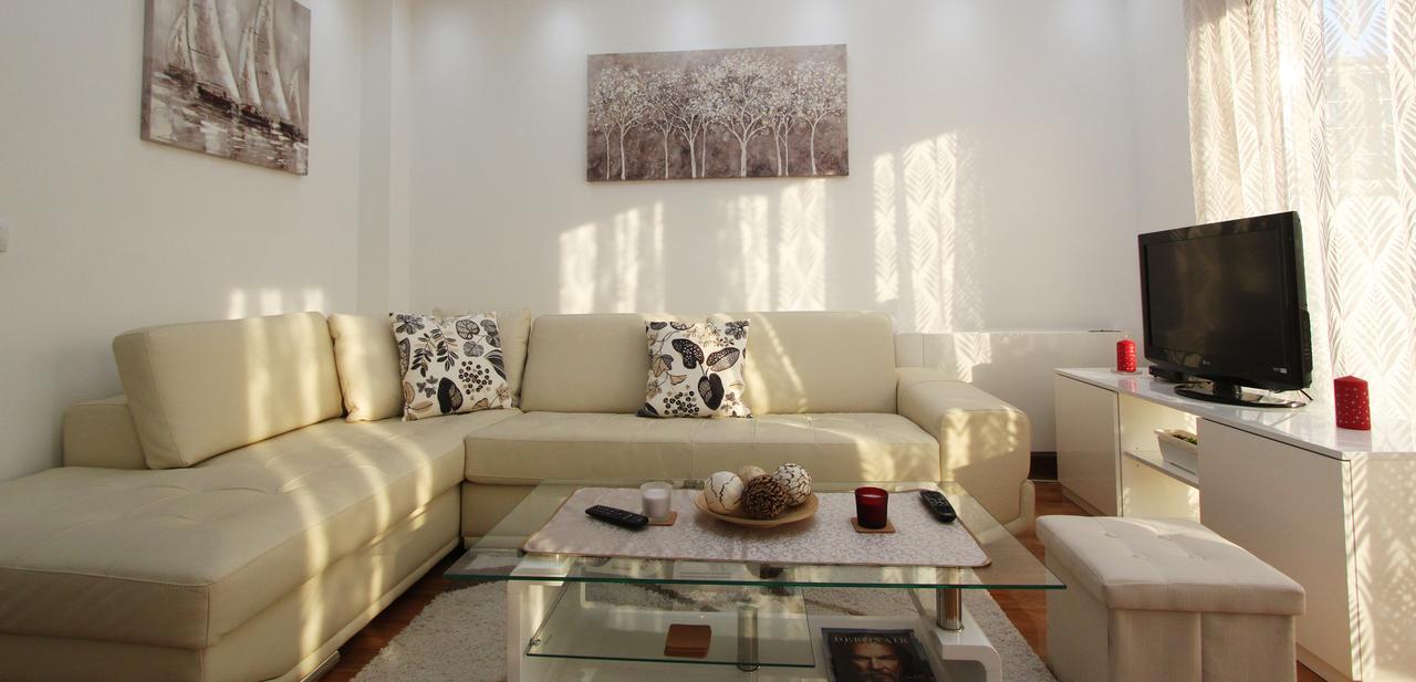 Apartment Joy Belgrad Exteriör bild