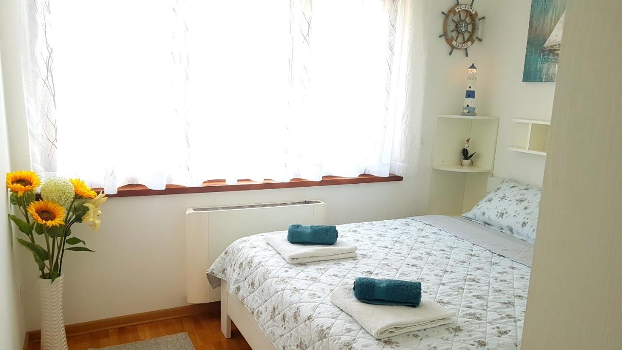 Apartment Joy Belgrad Exteriör bild